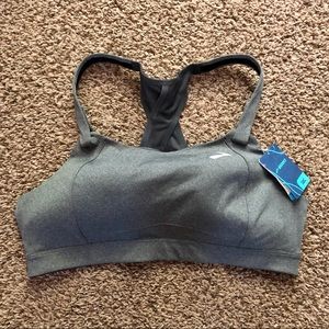 NWT Brooks Juno Sports Bra 38C